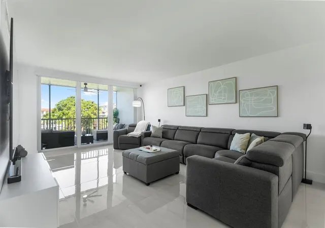 4th image of 3100 Ne 48Th Ct #413, Lighthouse Point, FL 33064 | MLS# B26058050