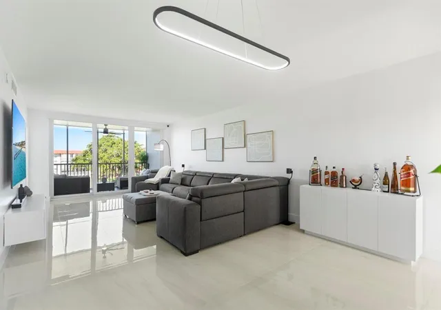 5th image of 3100 Ne 48Th Ct #413, Lighthouse Point, FL 33064 | MLS# B26058050