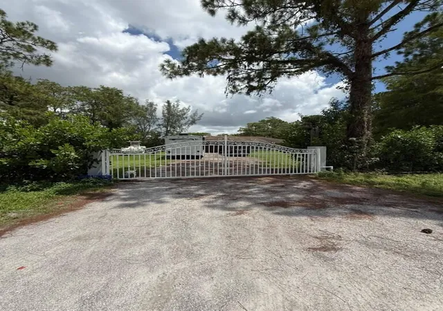 1st image of 17995 31st Rd N, Loxahatchee, FL 33470 | MLS# B26058069