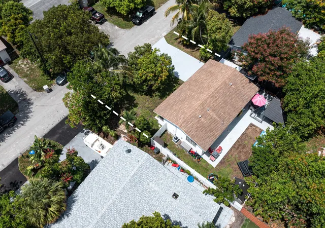 19th image of 1561 Ne 30th Ct, Pompano Beach, FL 33064 | MLS# B26058128