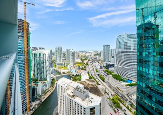 4th image of 200 Biscayne Boulevard Way #4409, Miami, FL 33131 | MLS# A12061388