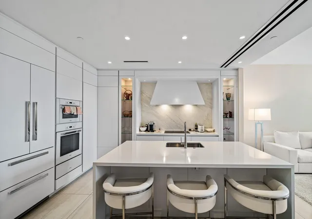 4th image of 200 Se Mizner Blvd #810, Boca Raton, FL 33432 | MLS# B26058346