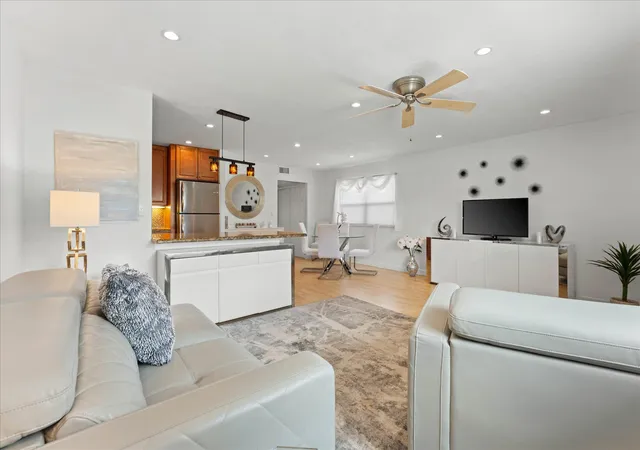 5th image of 334 Tuscany F, Delray Beach, FL 33446