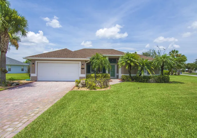 1st image of 1025 Southlakes Wy Sw, Vero Beach, FL 32968 | MLS# B26058365
