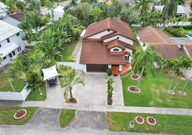 Photo 3 of Single family home for sale at 426 Se 5th St, Dania Beach, FL 33004 | MLS# A12062721 | Listing updated on 2026-09-30