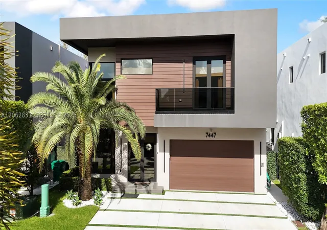 Photo 3 of Single family home for sale at 7447 Nw 97th Ct, Doral, FL 33178 | MLS# A12062831 | Listing updated on 2026-07-31