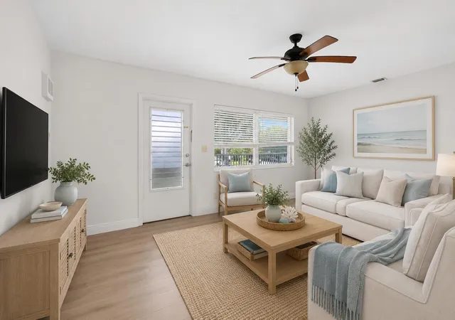 5th image of 426 Ne 7Th Ave, Delray Beach, FL 33483