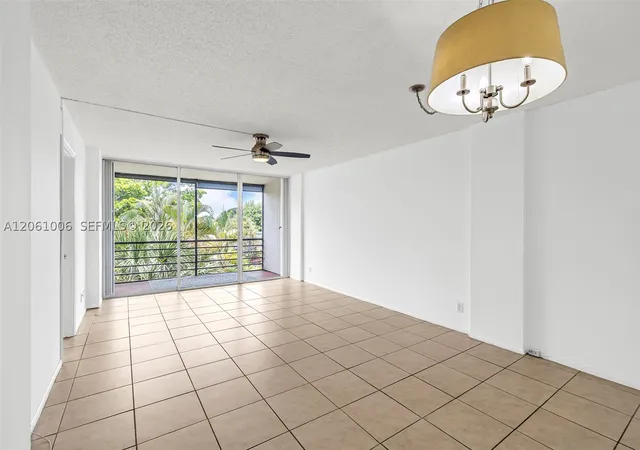 Photo 2 of Sale Pending at 112 Royal Park Dr #3A, Oakland Park, FL 33309 | MLS# A12061006 | Listing updated on 2026-10-02