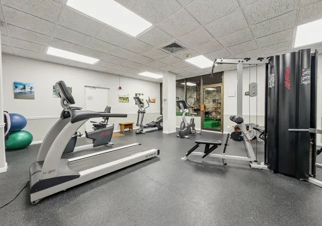 2nd image of 336 Golfview Rd, North Palm Beach, FL 33408