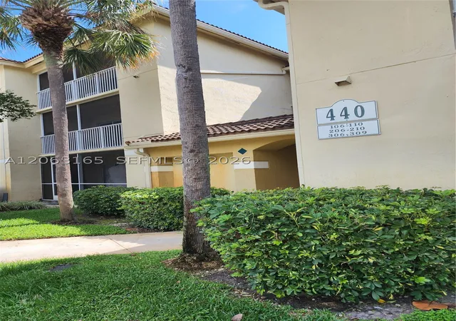 1st image of 440 S Park Rd #206, Hollywood, FL 33021 | MLS# A12063165