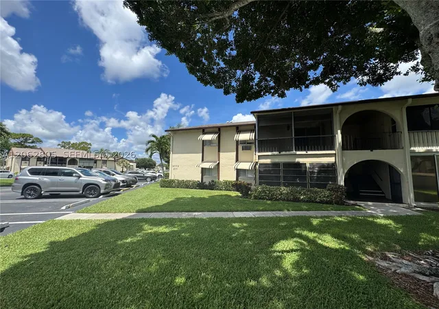 3rd image of 5773 La Pinata Blvd, Greenacres, FL 33463