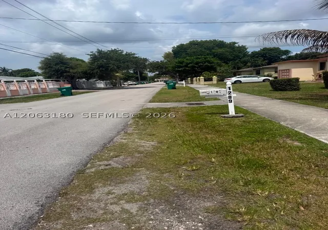 Photo 2 of Single family home for sale at 1289 Ne 146th St, Miami, FL 33161 | MLS# A12063180 | Listing updated on 2026-07-31