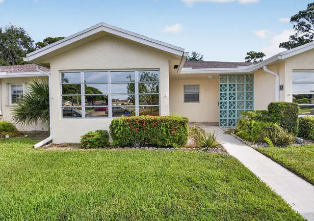 2nd image of 5073 Lakefront Blvd #C, Delray Beach, FL 33484 | MLS# B26058838