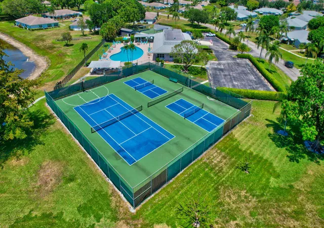 33rd image of 5073 Lakefront Blvd #C, Delray Beach, FL 33484 | MLS# B26058838