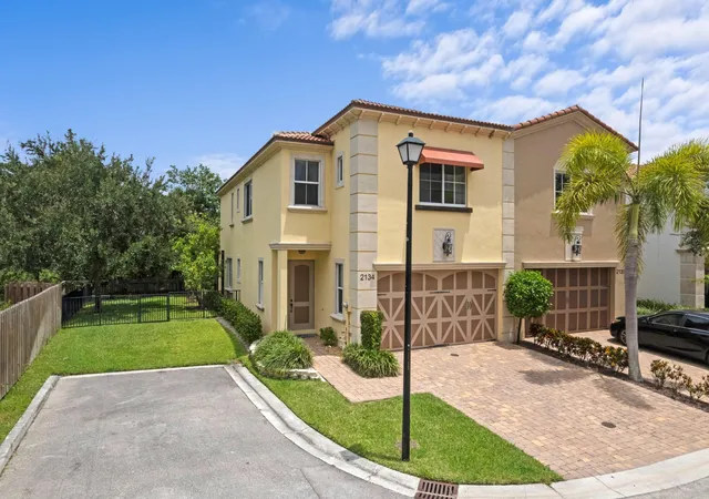 1st image of 2134 Sabal Tree Ct, West Palm Beach, FL 33411 | MLS# B26058845