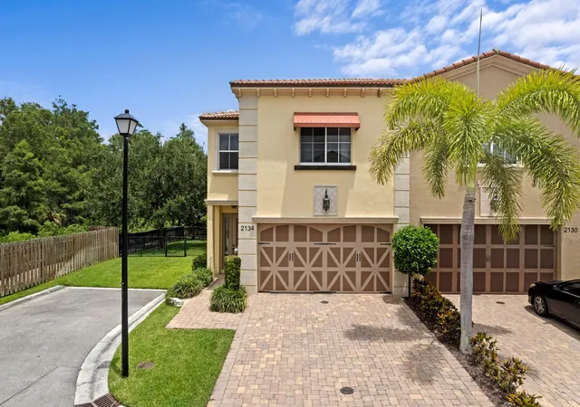 2nd image of 2134 Sabal Tree Ct, West Palm Beach, FL 33411 | MLS# B26058845