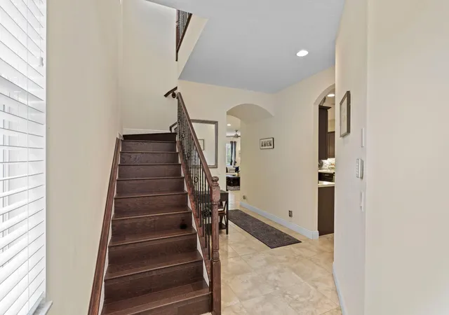 4th image of 2134 Sabal Tree Ct, West Palm Beach, FL 33411 | MLS# B26058845