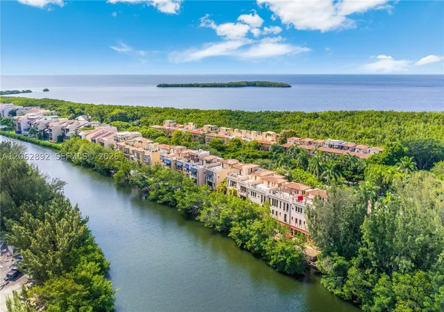 Photo 2 of Townhouse for sale at 6234 Paradise Point Dr #6234, Palmetto Bay, FL 33157 | MLS# A12062892 | Listing updated on 2026-09-29