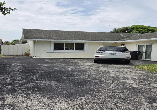 1st image of 7520 Sw 6th Ct Sw, North Lauderdale, FL 33068 | MLS# B26059104