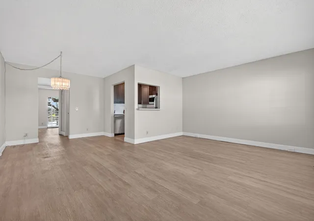 2nd image of 20 Dorset A, Boca Raton, FL 33434 | MLS# B26059131
