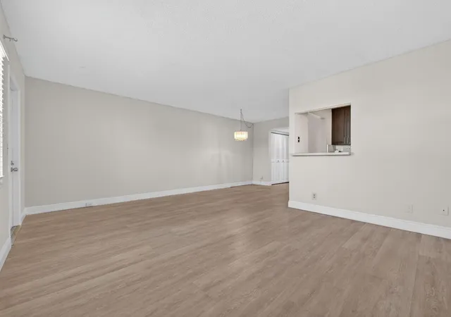 5th image of 20 Dorset A, Boca Raton, FL 33434 | MLS# B26059131