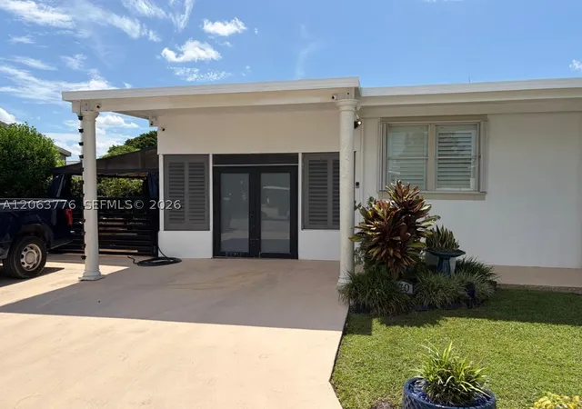 Photo 3 of Manufactured home for sale at 19800 Sw 180, Miami, FL 33187 | MLS# A12063776 | Listing updated on 2026-08-17