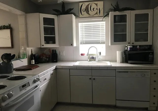 4th image of 320 S Surf Rd, Hollywood, FL 33019