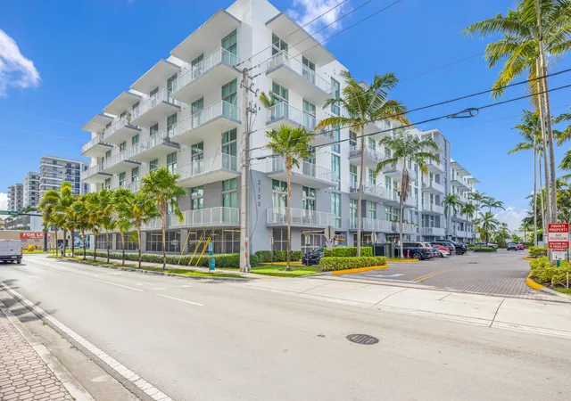 2nd image of 2100 Van Buren St #206, Hollywood, FL 33020 | MLS# B26059210