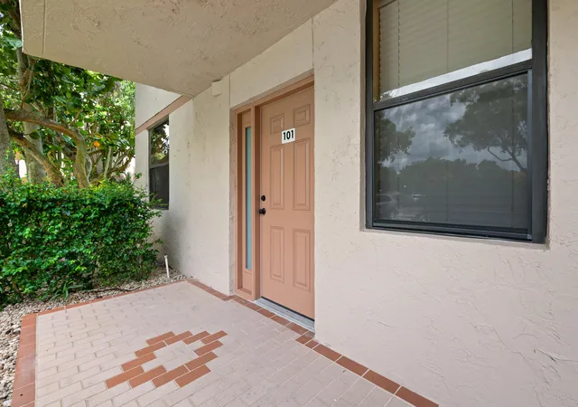 24th image of 2768 Carambola Cir S #101, Coconut Creek, FL 33066 | MLS# B26059227