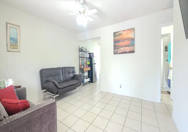 22nd image of 4647 Marguerita St, West Palm Beach, FL 33417 | MLS# B26059267
