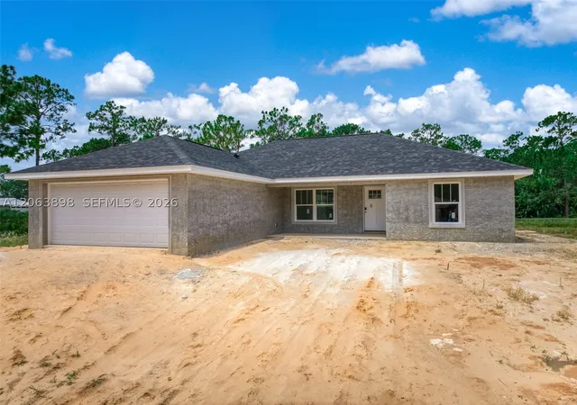 Photo 1 of Single family home for sale at 5531 Lakewood Rd, Sebring, FL 33875 | MLS# A12063898 | Listing updated on 2026-08-26