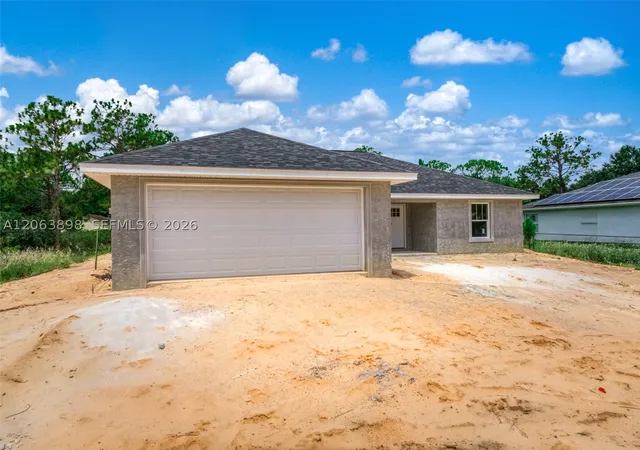 Photo 3 of Single family home for sale at 5531 Lakewood Rd, Sebring, FL 33875 | MLS# A12063898 | Listing updated on 2026-08-26