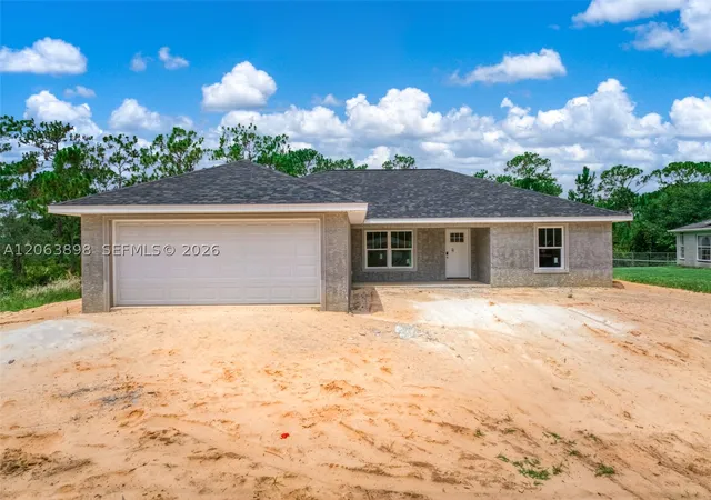 Photo 3 of Single family home for sale at 5531 Lakewood Rd, Sebring, FL 33875 | MLS# A12063898 | Listing updated on 2026-08-26