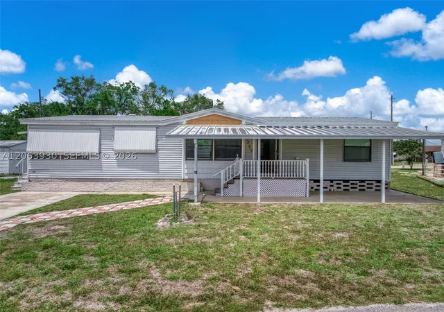 Manufactured home for sale at 4717 Orange Blvdd, Sebring, FL 33870 | MLS# A12063930