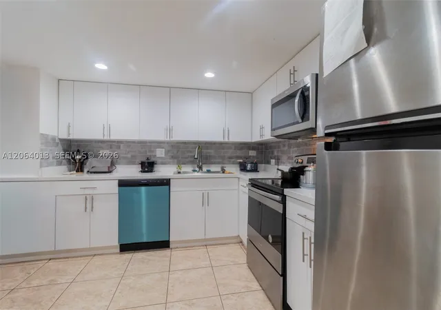 Photo 1 of Sale Pending at 251 174th St #808, Sunny Isles Beach, FL 33160 | MLS# A12064013 | Listing updated on 2026-08-13