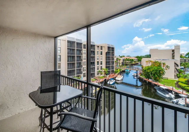 3rd image of 4 Royal Palm Wy #4020, Boca Raton, FL 33432 | MLS# B26059437