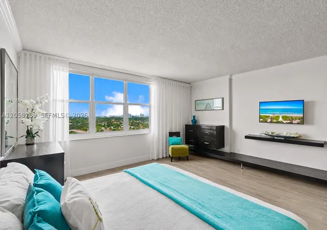 Photo 3 of Condo for sale at 2501 S Ocean Dr #1527, Hollywood, FL 33019 | MLS# A12059239 | Listing updated on 2026-08-03