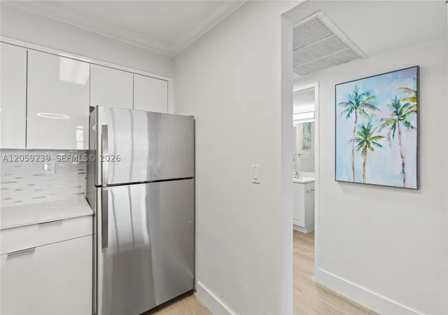 Photo 3 of Condo for sale at 2501 S Ocean Dr #1527, Hollywood, FL 33019 | MLS# A12059239 | Listing updated on 2026-08-03