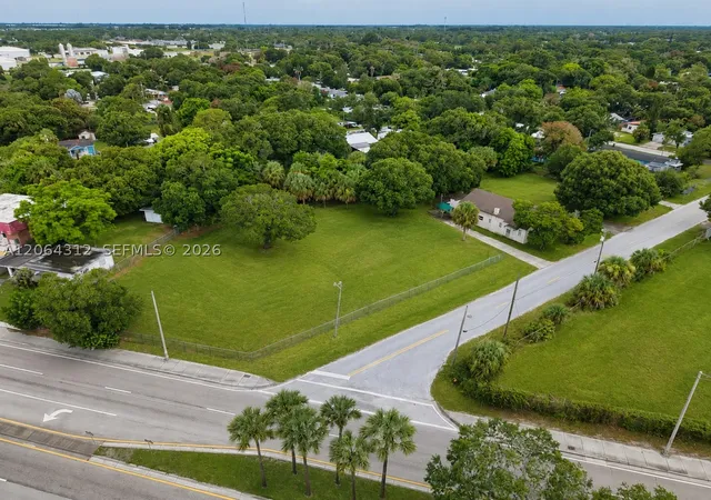 Land for sale at 711 S 21St St, Fort Pierce, FL 34950 | MLS# A12064312