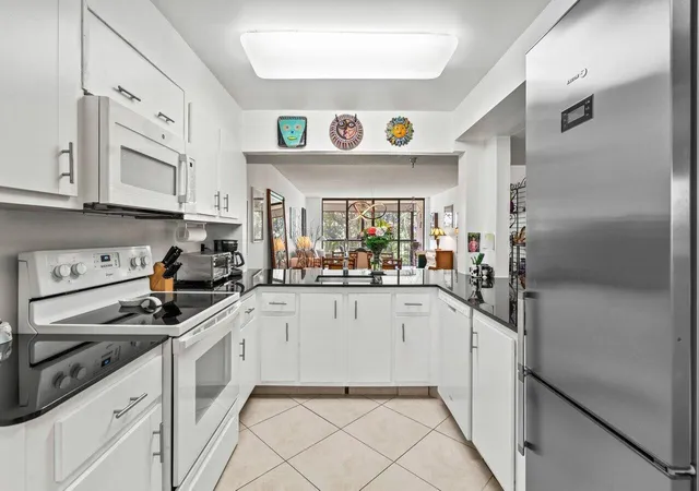 3rd image of 6320 Boca Del Mar Dr, Boca Raton, FL 33433