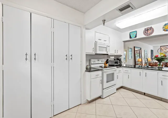 5th image of 6320 Boca Del Mar Dr, Boca Raton, FL 33433