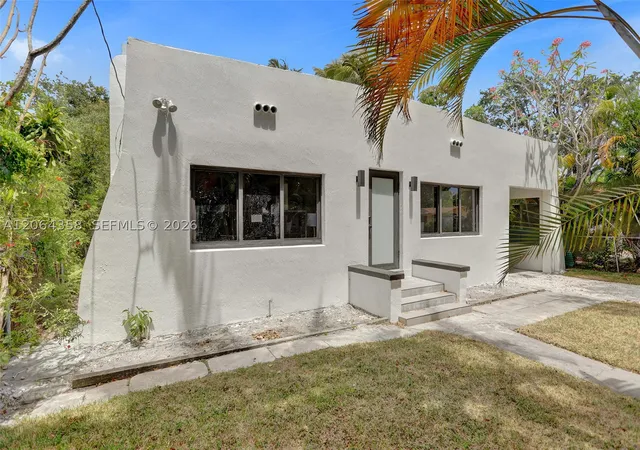 Photo 2 of Single family home for sale at 759 Ne 127th St, North Miami, FL 33161 | MLS# A12064358 | Listing updated on 2026-09-25