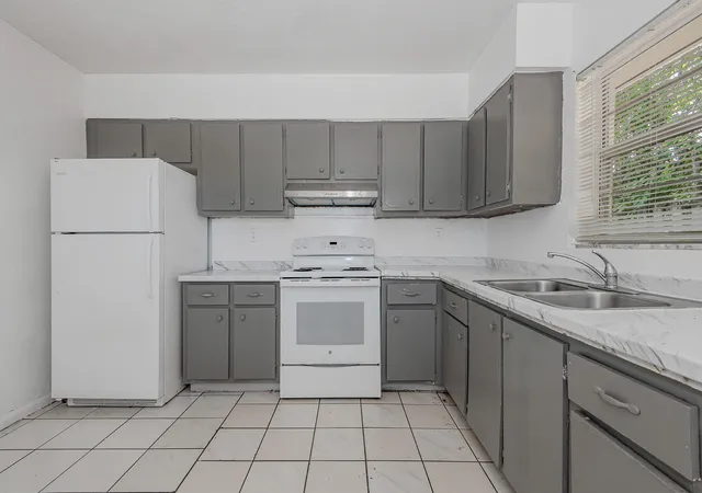 3rd image of 1911 SW 4th Ave, Fort Lauderdale, FL 33315