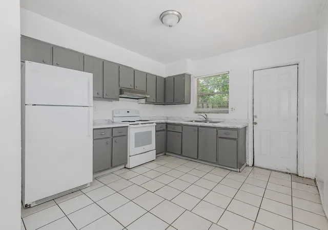 4th image of 1911 SW 4th Ave, Fort Lauderdale, FL 33315