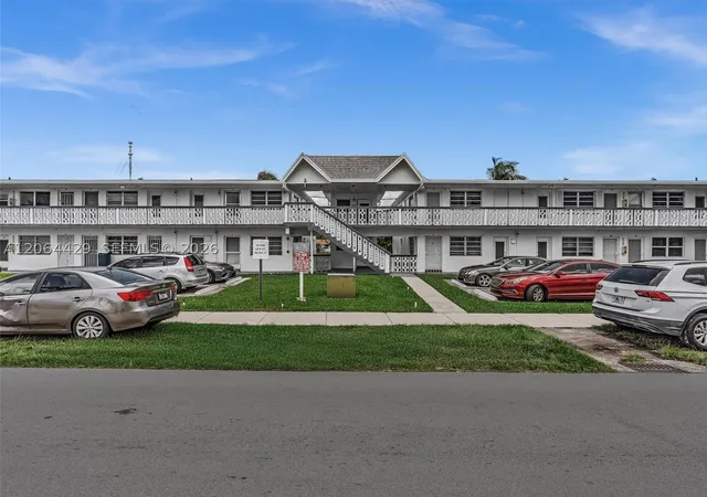 Photo 2 of Condo for sale at 15 Nw 204th St #30, Miami Gardens, FL 33169 | MLS# A12064429 | Listing updated on 2026-08-04