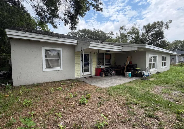 2nd image of 1112 Nw 2nd St, Okeechobee, FL 34972 | MLS# B26059662