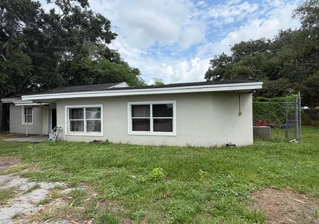 3rd image of 1112 Nw 2Nd St, Okeechobee, FL 34972 | MLS# B26059662