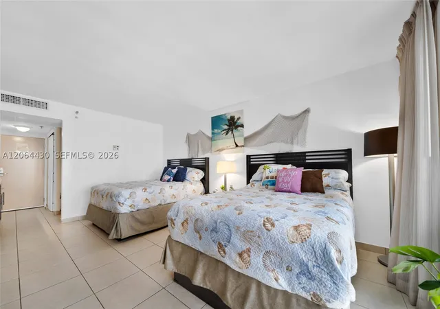 Photo 3 of Condo for sale at 19201 N Collins Ave #1117, Sunny Isles Beach, FL 33160 | MLS# A12064430 | Listing updated on 2026-08-04