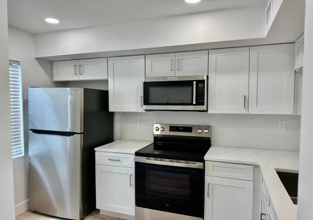 4th image of 6962 Briarlake Cir #203, Palm Beach Gardens, FL 33418 | MLS# B26059674