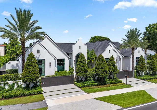 2nd image of 1634 N Swinton Ave, Delray Beach, FL 33444 | MLS# B26059492